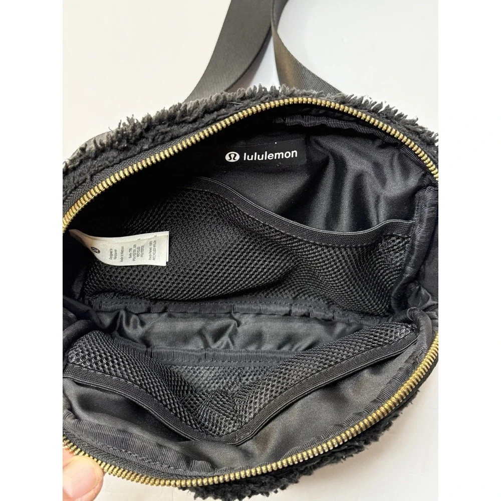 Lululemon Everywhere Belt Bag Black Fuzzy Fleece Crossbody Utility Y2K Goth Emo